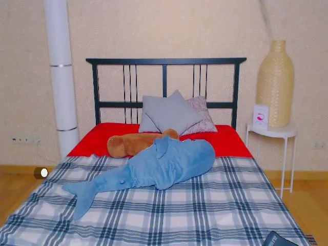 Live sex webcam photo for Elise_sweet #260775878