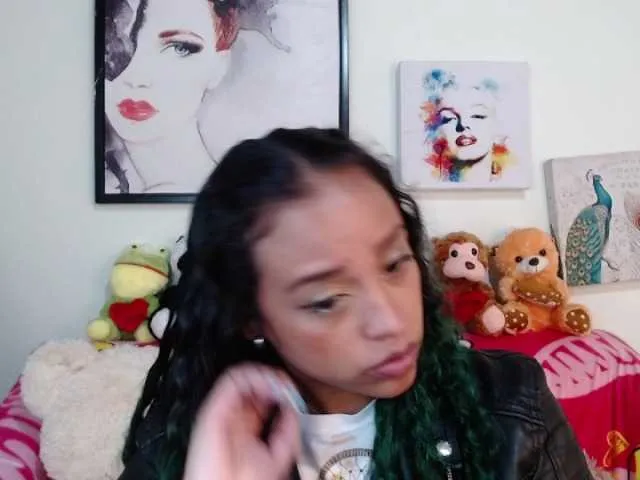 Live sex webcam photo for Angeluxxx #250515569