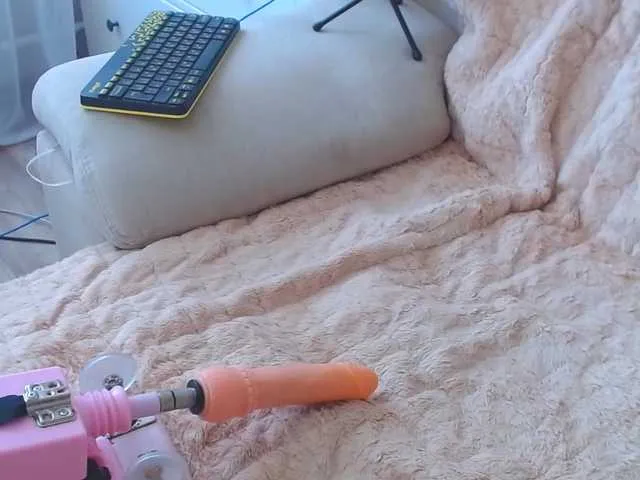 Live sex webcam photo for Sunny-Rose #246091129