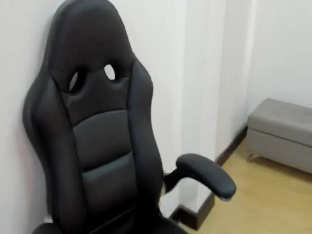 Live sex webcam photo for Miss_kim18 #260143052