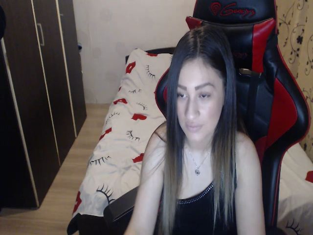Live sex webcam photo for Adelinesugar #261619478