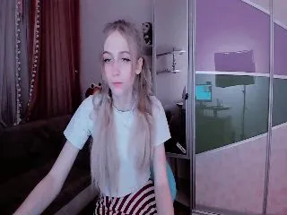Live sex webcam photo for ScarletAmber #251671314