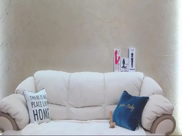 Live sex webcam photo for JulieDalton #258568966