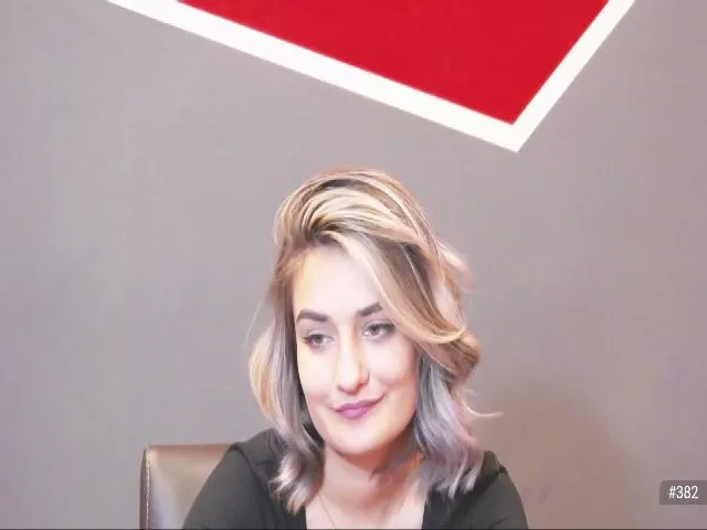 Live sex webcam photo for SecretAmber #254556524