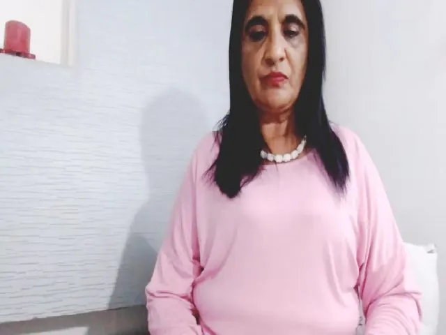 Live sex webcam photo for Indianmilf58 #259571454