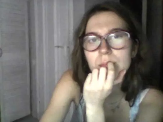Live sex webcam photo for Emmi-li #240959272