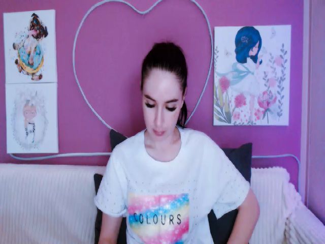 Live sex webcam photo for Lilly_Shine #254717288