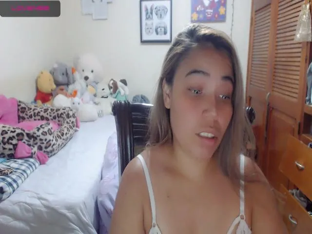 Live sex webcam photo for Meganhill_ #263971018