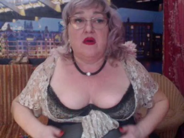 Live sex webcam photo for StarMarmelada #241163572