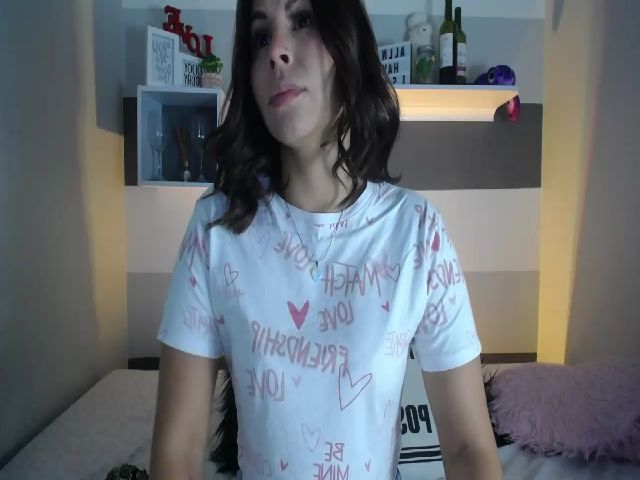 Live sex webcam photo for SUSYBALE #259931375