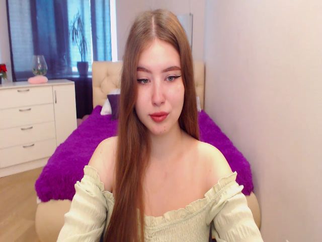 Live sex webcam photo for AdmireMyEyes #259751084