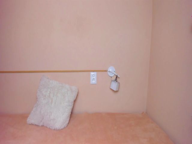 Live sex webcam photo for RoxyRoxe #256511407