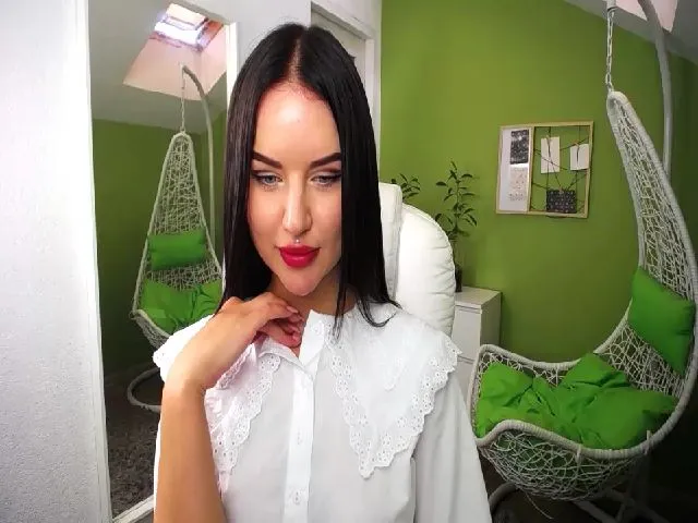 Live sex webcam photo for JenniferMoris #253358554