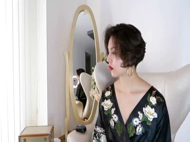 Live sex webcam photo for Anne_boleyn_ #263307457