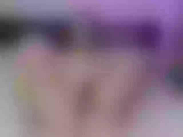 Live sex webcam photo for LisaBellic #258495242