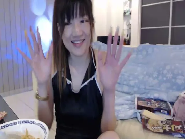 Live sex webcam photo for SilViAjpn #258085132