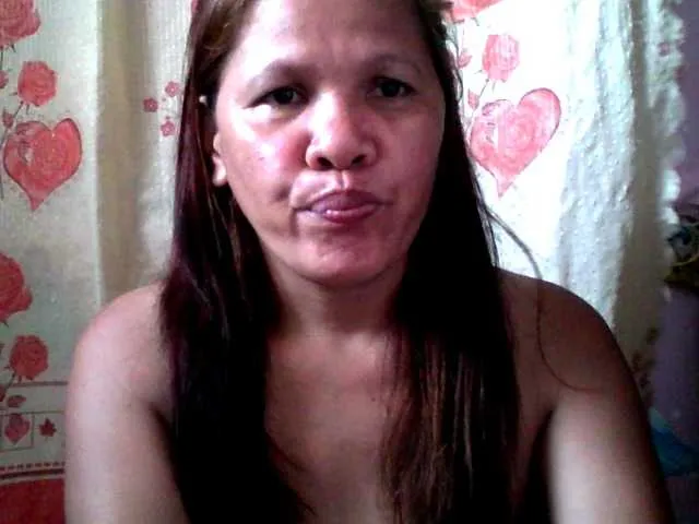 Live sex webcam photo for dazzlingasian #241047297