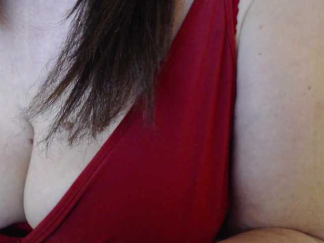 Live sex webcam photo for MadamSG #251174493