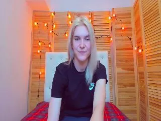 Live sex webcam photo for MarliTes #252129710