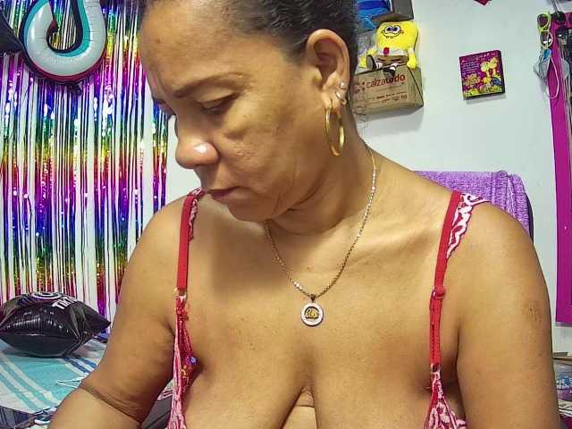 Live sex webcam photo for sarah-hot #249417199