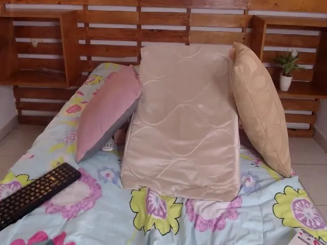 Live sex webcam photo for Katsumi_zenn #265338268