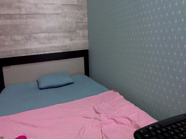 Live sex webcam photo for HugeBoobsErin #261122550