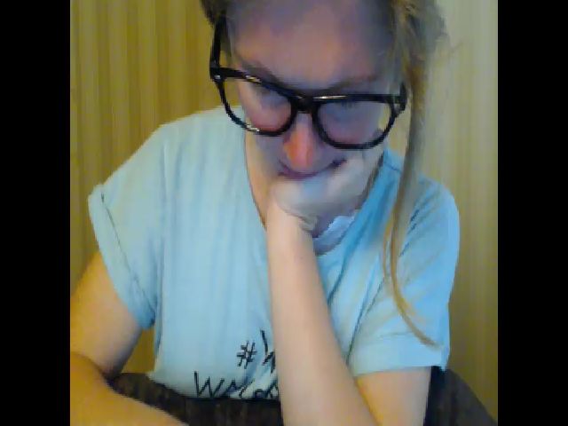 Live sex webcam photo for A_Girlie #258194603