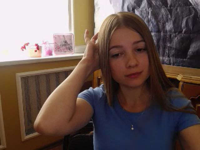 Live sex webcam photo for EmiStern #261302700