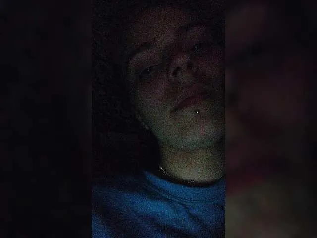 Live sex webcam photo for Ereskigal333 #245298114