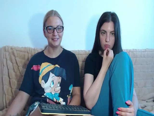 Live sex webcam photo for UrBlack_Kitty #254735802
