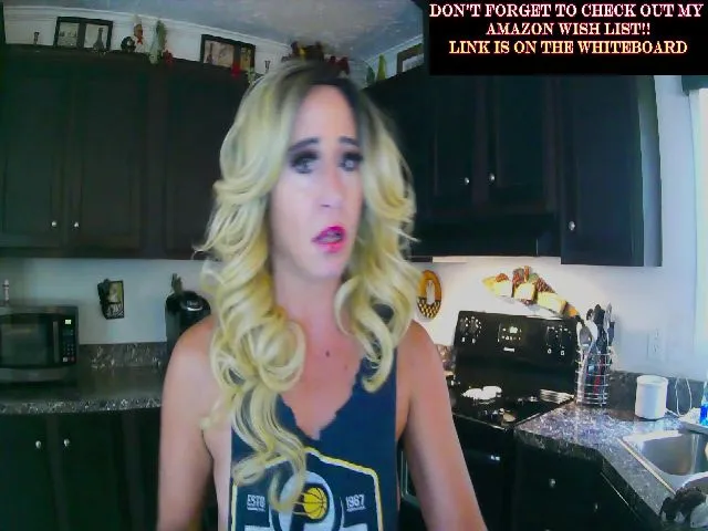 Live sex webcam photo for DaniBrasshole #255939494