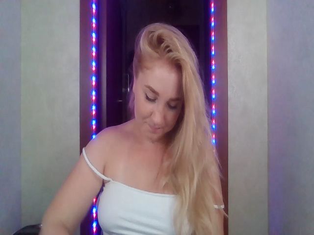 Live sex webcam photo for Ollydoll1 #261711701