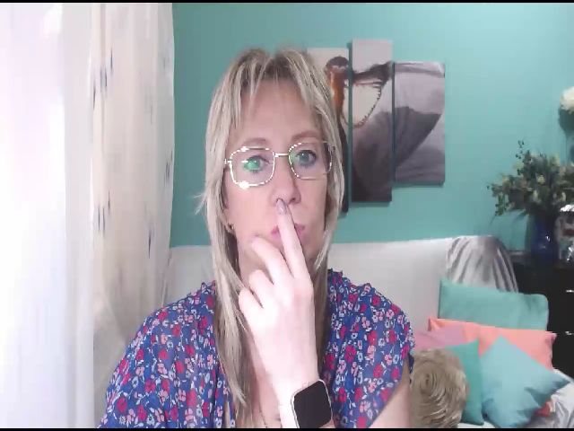 Live sex webcam photo for Silis44 #264274625