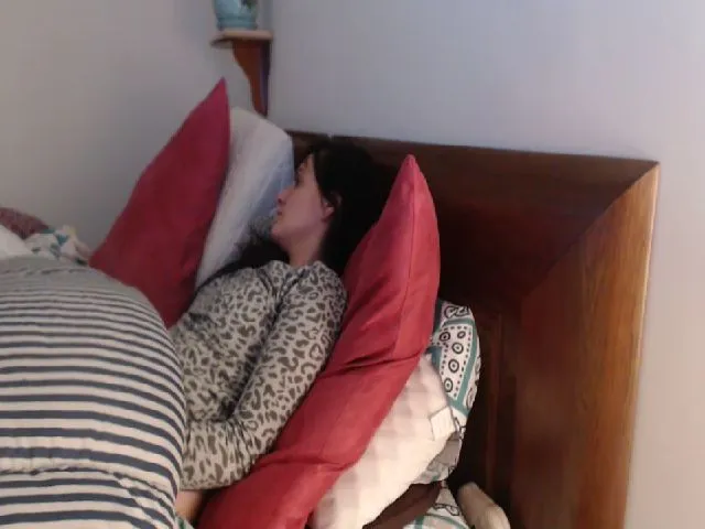 Live sex webcam photo for isabellazee2 #254952445