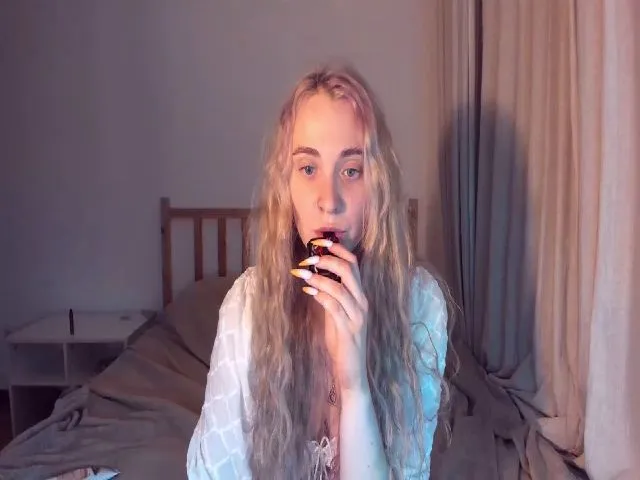 Live sex webcam photo for Uvirtualfrnd #252915610