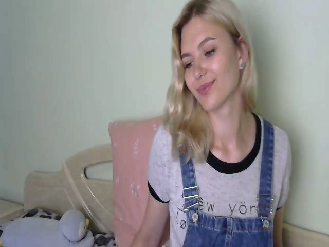 Live sex webcam photo for SweetKhristy #254250037