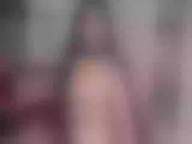 Live sex webcam photo for Noonalatin #254184246