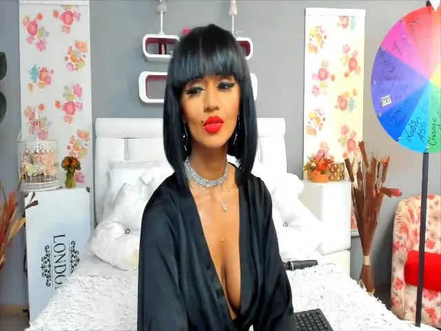Live sex webcam photo for LissaJo #256788624
