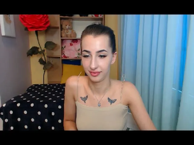 Live sex webcam photo for BruttieHot__ #255038316