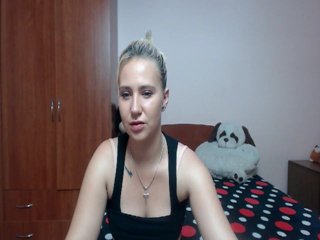 Live sex webcam photo for Tweetyboom #252651815