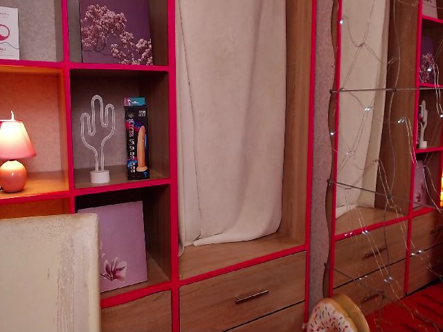 Live sex webcam photo for Blazin_Ruby #253856683