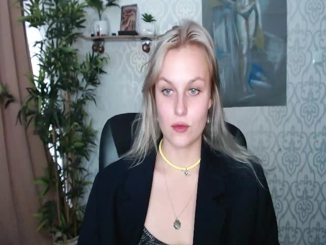 Live sex webcam photo for Dorina_xX #263707486