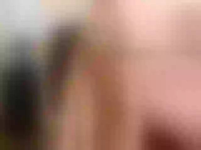 Live sex webcam photo for LoreenThornon #256632438