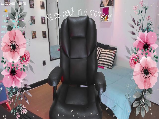 Live sex webcam photo for Miia____ #253899578