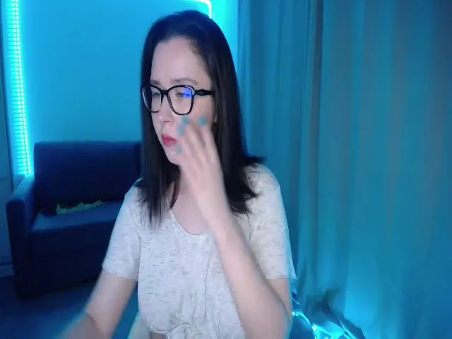 Live sex webcam photo for WowLisa #255187268