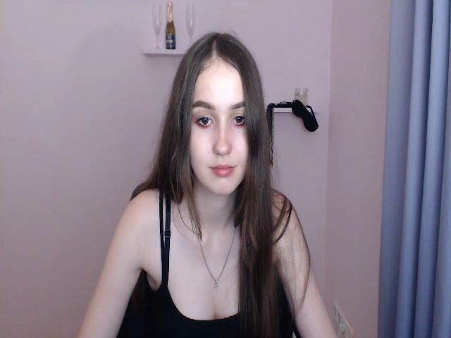 Live sex webcam photo for CuddliesKriss #255721940