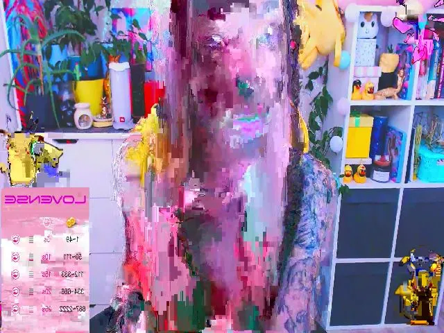 Live sex webcam photo for JinjerMoon #261346471