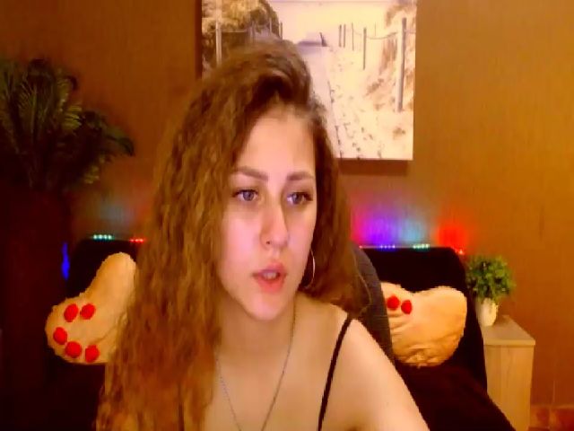 Live sex webcam photo for MsDream_ #261970485