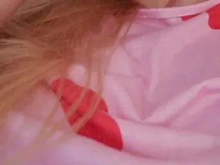 Live sex webcam photo for MeriBoos #240854326