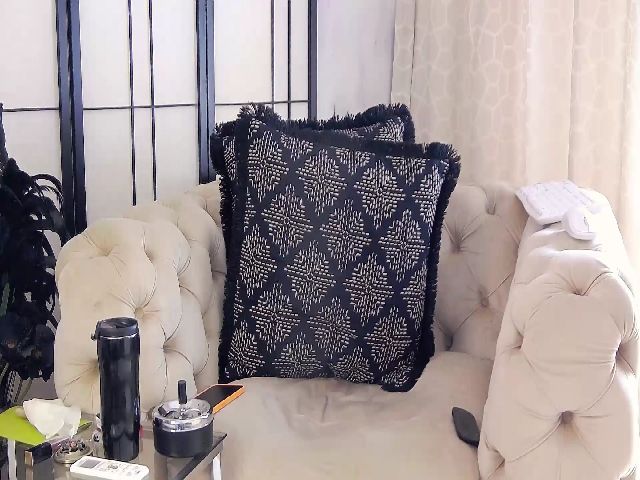 Live sex webcam photo for SummerRain_ #253411975